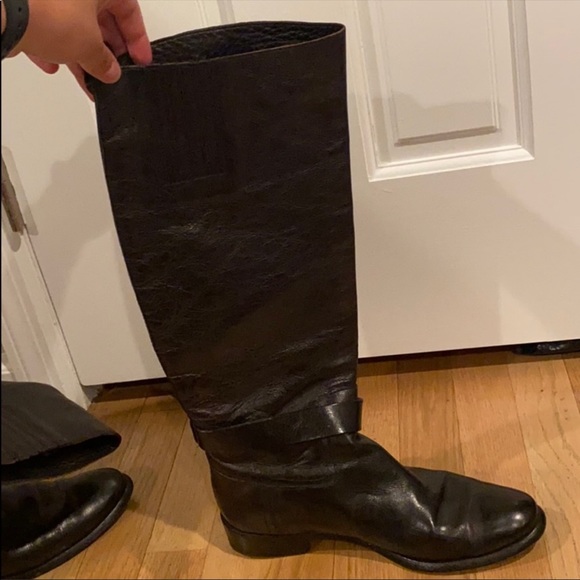 Burberry Boots (barely worn) - Picture 6 of 6